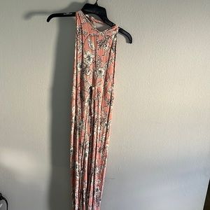 EUC Mimi Chica halter jumpsuit. Pinky peach color floral print sexy split leg.